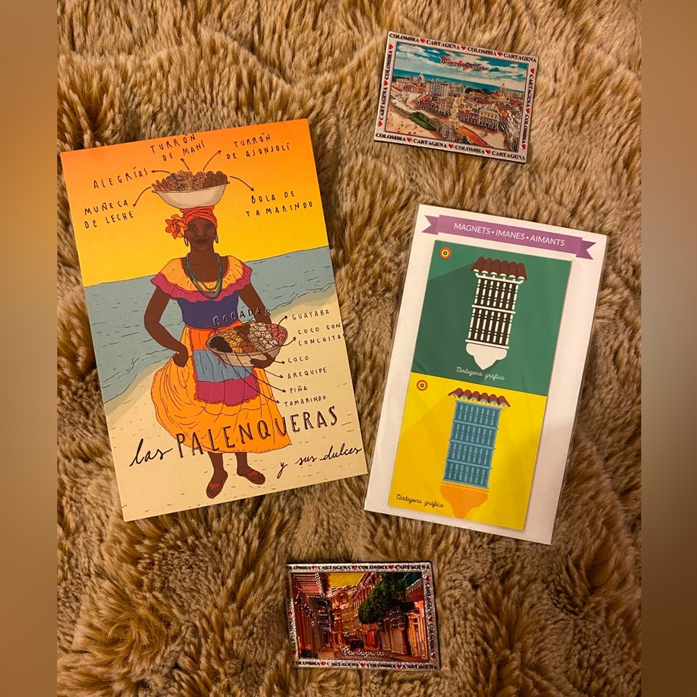 Brand new Colombian magnets and postcards